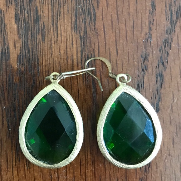 glass green & gold earrings - Picture 3 of 3